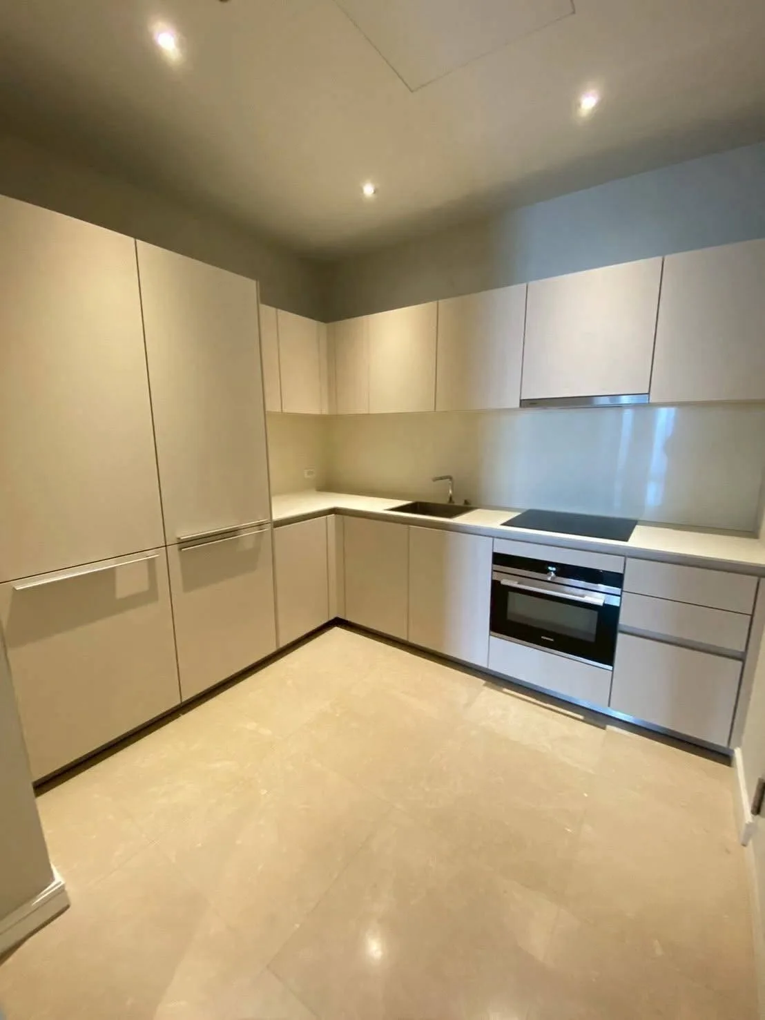 Magnolias Ratchadamri Boulevard | Luxury 2-Bedroom for Rent