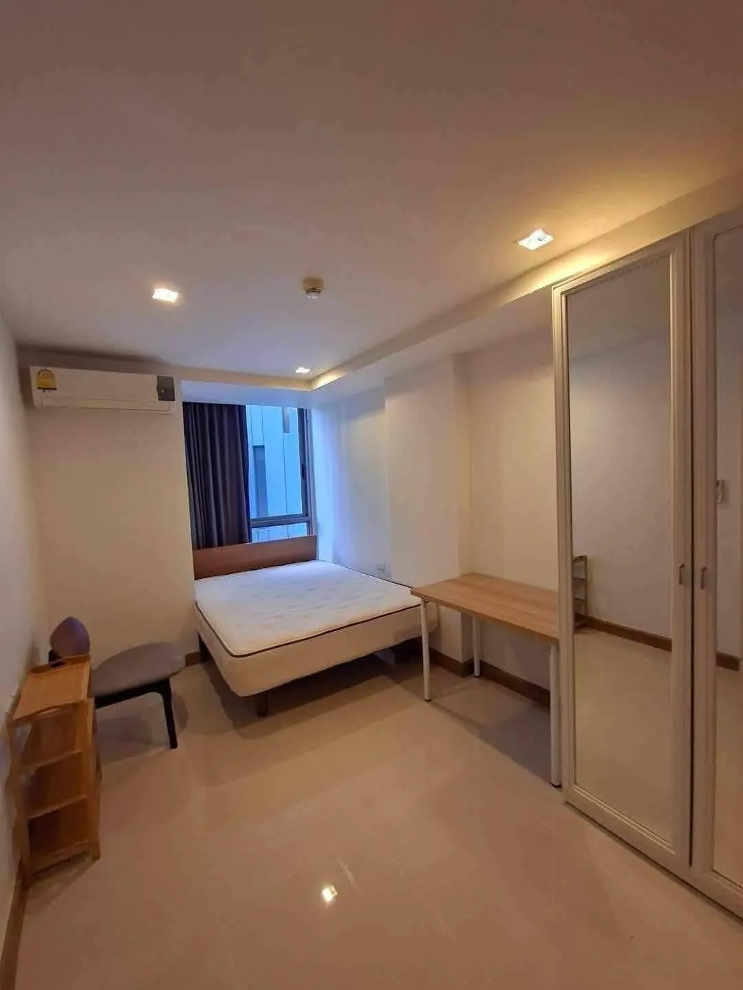 Downtown 49 Condo Sukhumvit 49/12