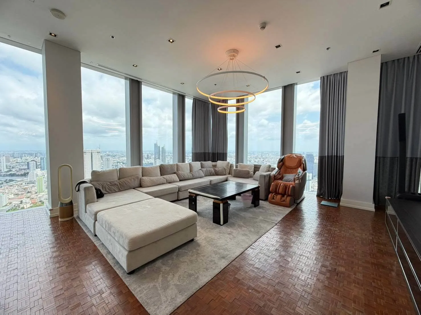 The Ritz-Carlton Residences Bangkok | Luxury 3 Bedroom Residence for Sale