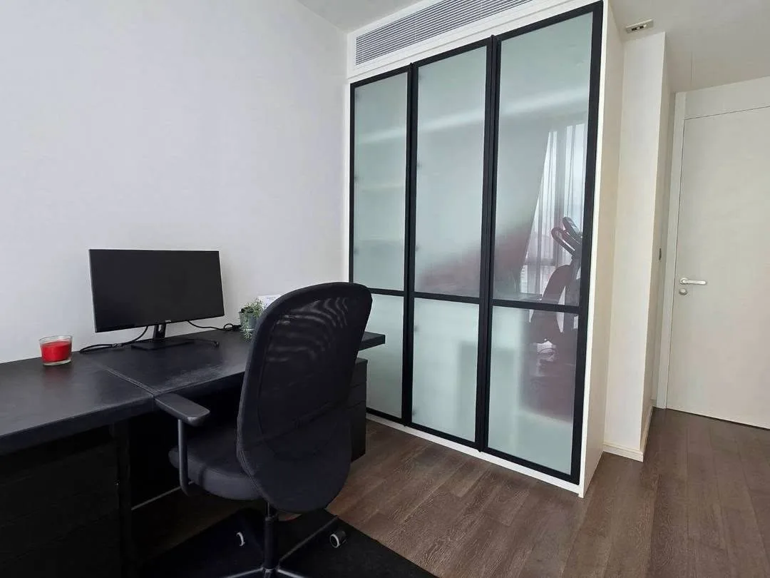 MUNIQ Sukhumvit 23 | Pet-Friendly 2-Bedroom for Rent