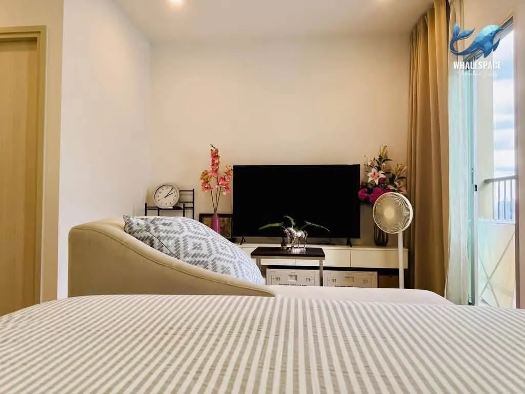 Noble Revolve Ratchada 2 — Corner High Floor | MRT 0m | Unblocked View
