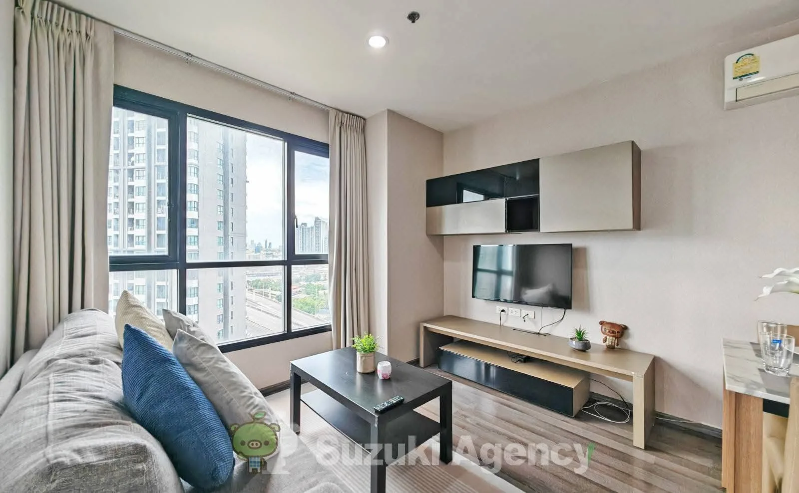 The Base Park East  For Rent ‼️