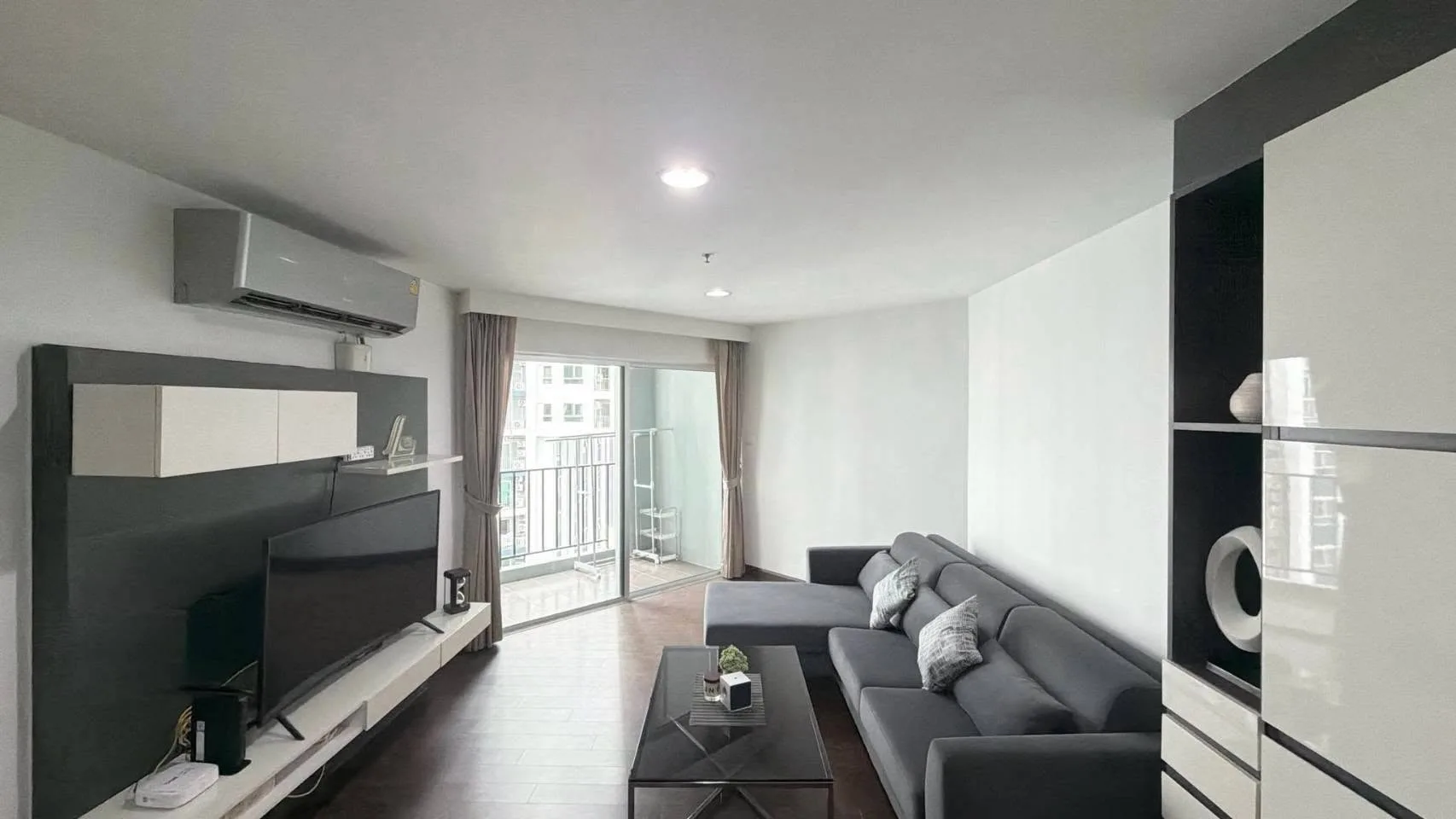 Belle Grand Rama 9 | 2-Bedroom for Rent