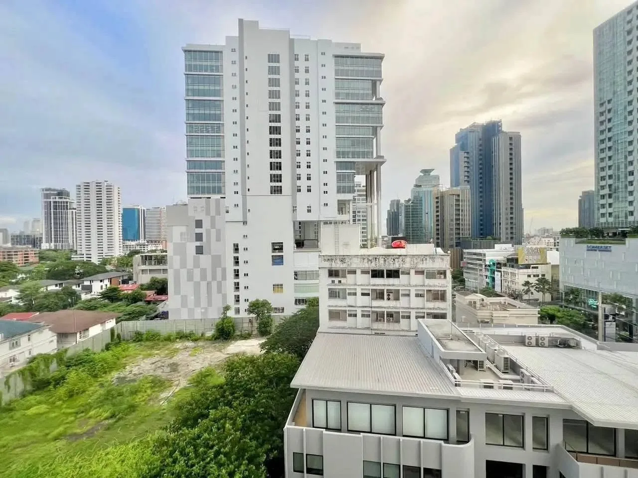 HQ Thong Lor | 1-Bedroom for Rent & Sale