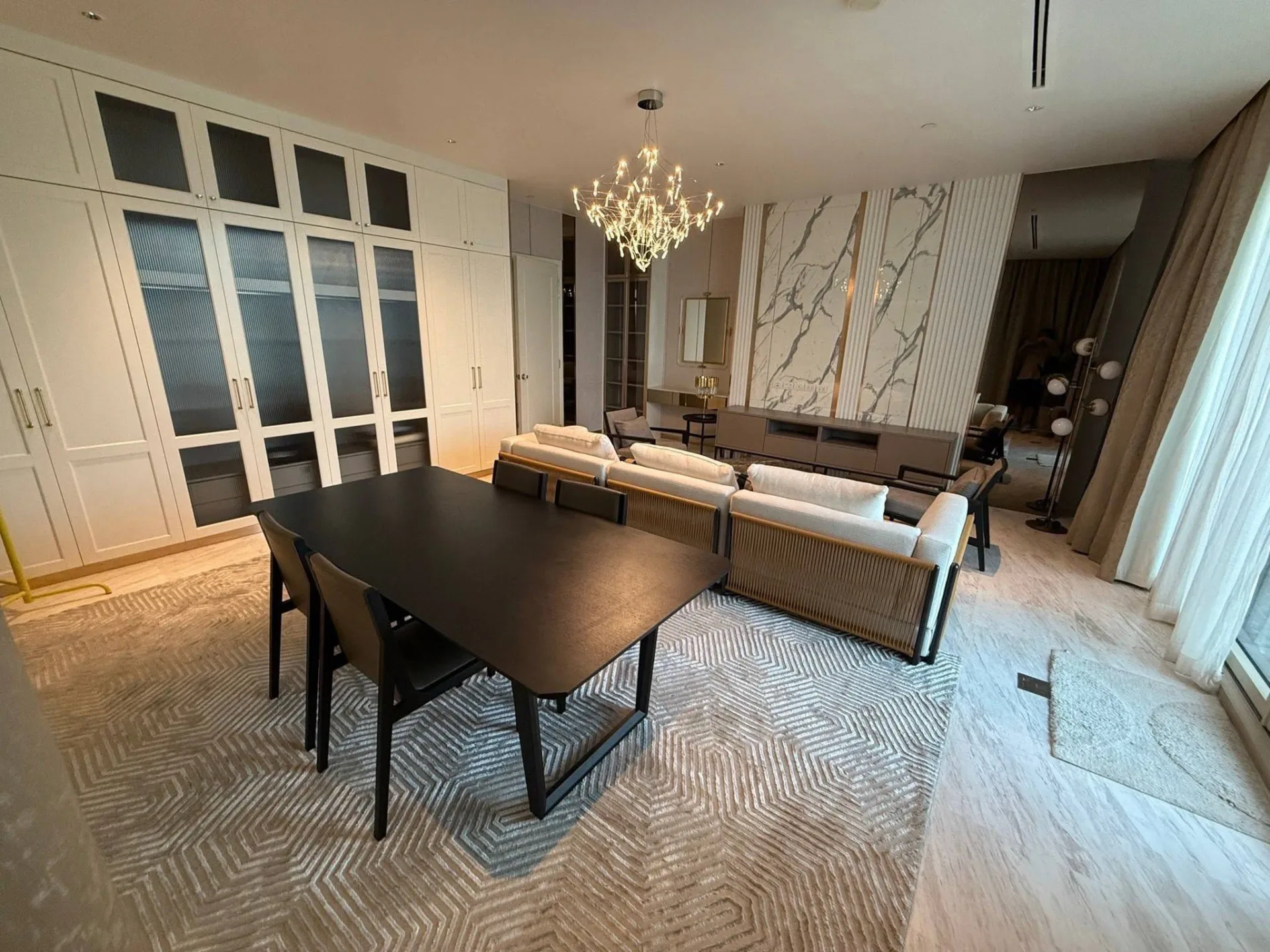 Four Seasons Private Residences Bangkok | 3 Bedroom Luxury Residence for Rent