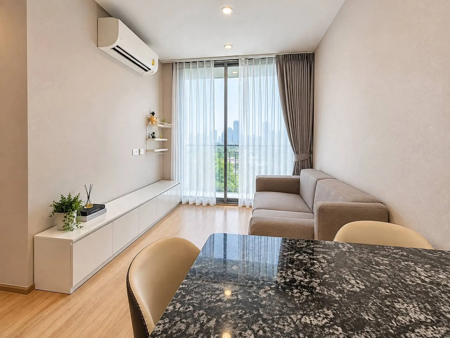 Skyrise Avenue Sukhumvit 64 | 2 Bedroom Condo for Rent