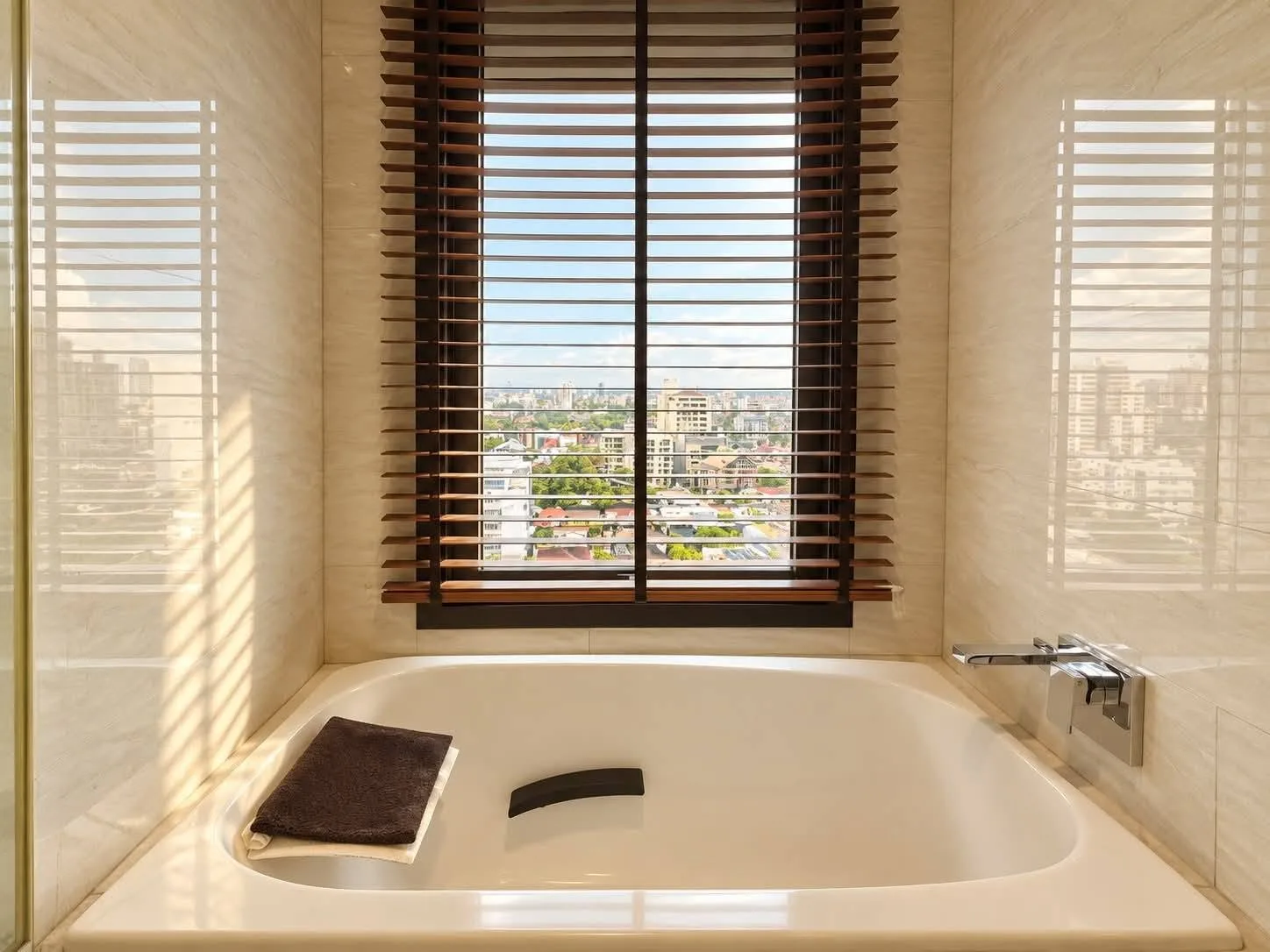 28510453 An Ekkamai Investment Already Earning THB 60,000/Month