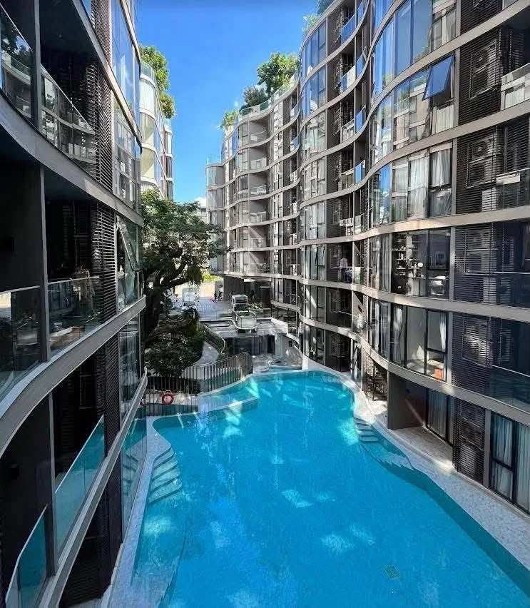 Fynn Asoke( Sukhumvit 10)