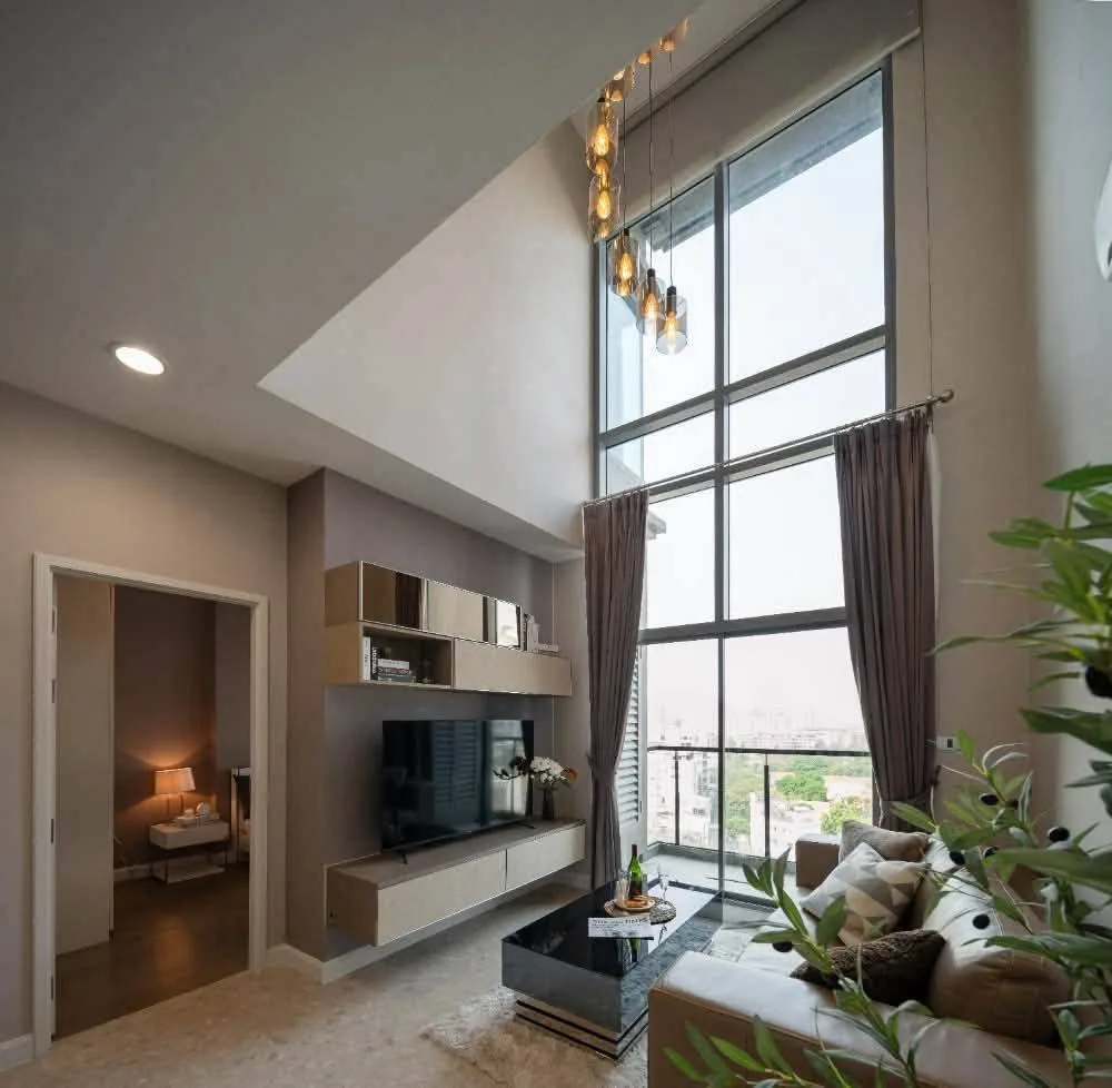 The Crest Sukhumvit 34 | 2-Bedroom for Rent & Sale