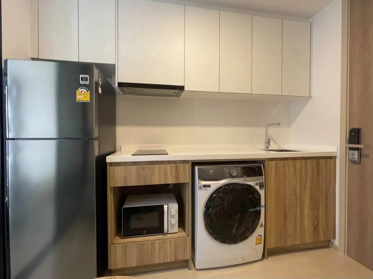 🏡  For Rent – Noble Ambience Sukhumvit 42