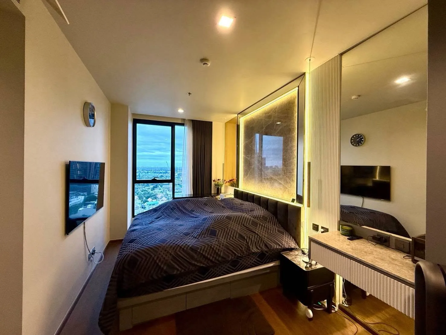 Ideo Q Sukhumvit 36 | 2-Bedroom for Rent