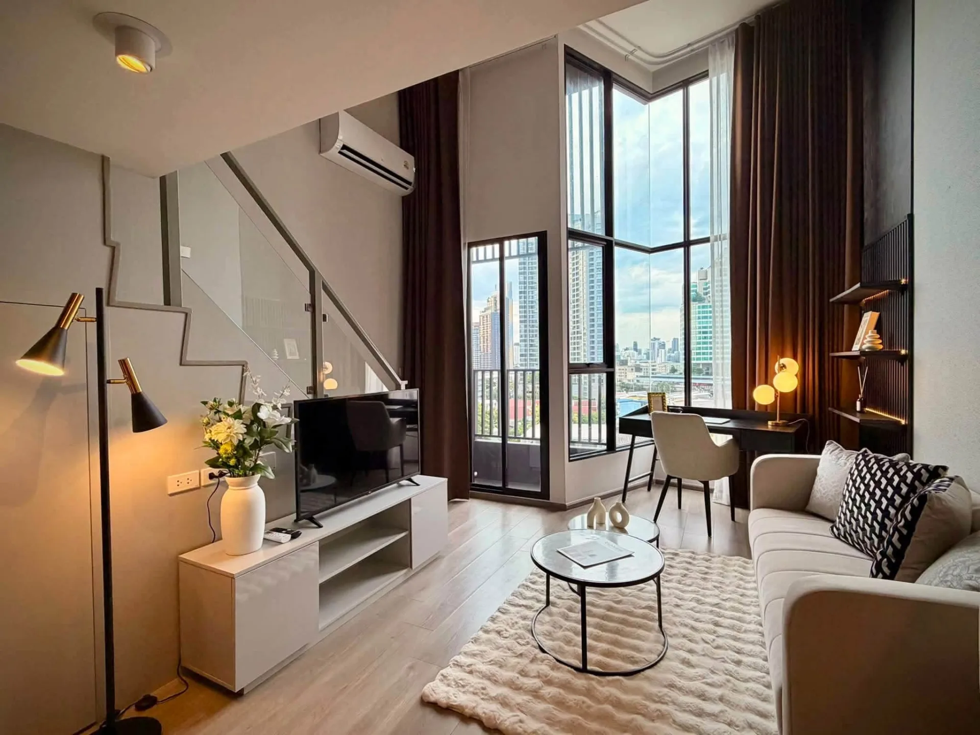 🏙️ DUPLEX FOR RENT | KnightsBridge Space Sukhumvit - Rama 4 ✨ READY TO MOVE IN!