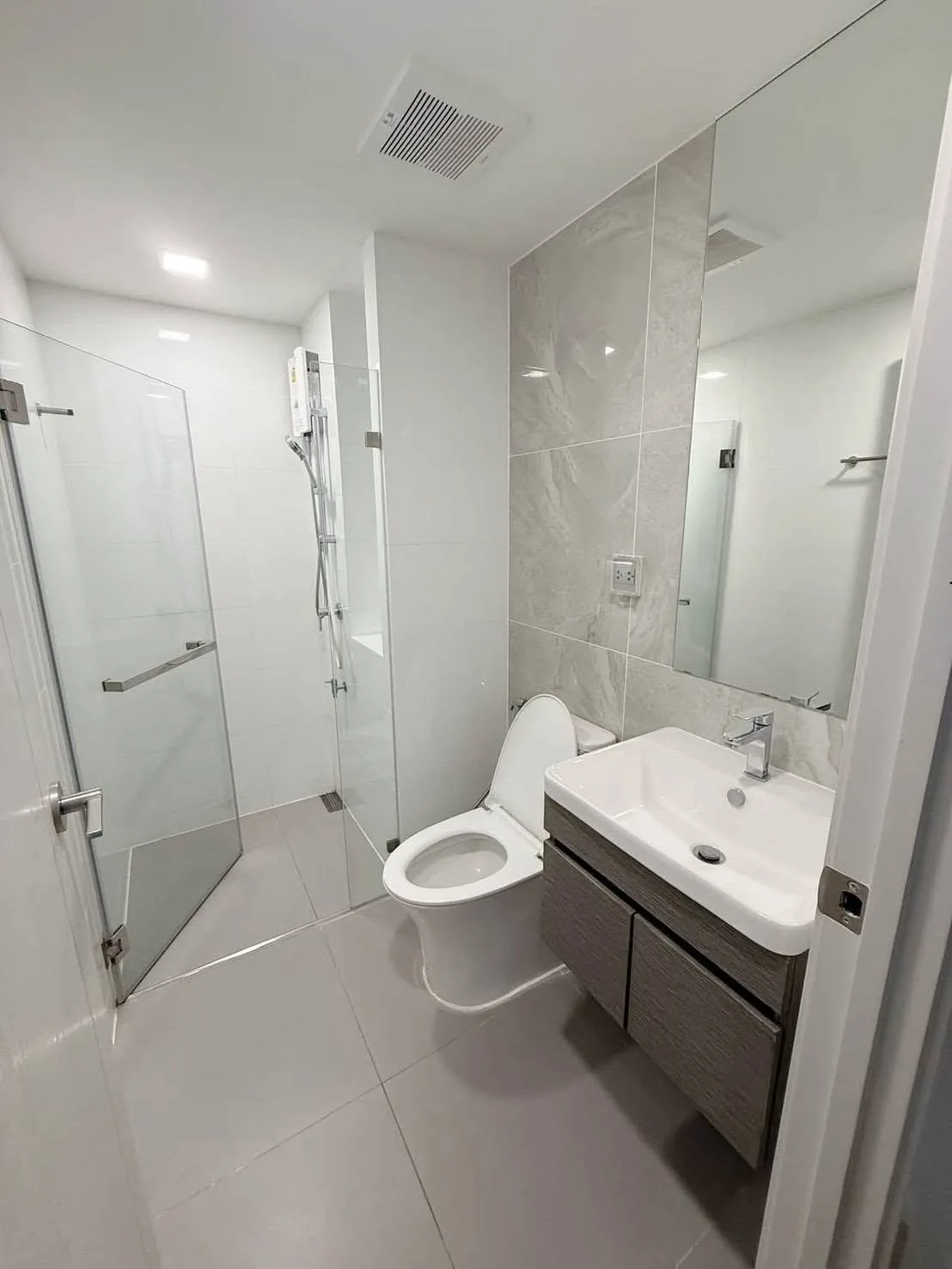 Condo For Rent : Modiz rhyme ramkhamhaeng