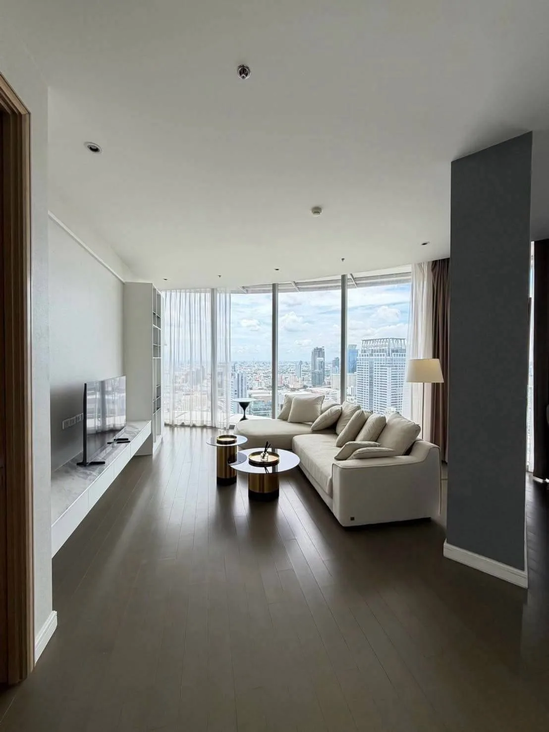 Magnolias Ratchadamri Boulevard | Luxury 2-Bedroom for Rent